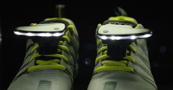 ساخت کفش‌های شب‌تاب برای دوندگان